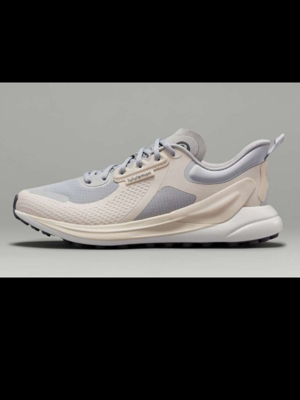 Lululemon Blissfeel Trail Womens Running Shoe 8.5 RETAIL $150